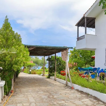 Holiday home House Fany - Traditional House Just In Front Of The Sea Akti Salonikiou
