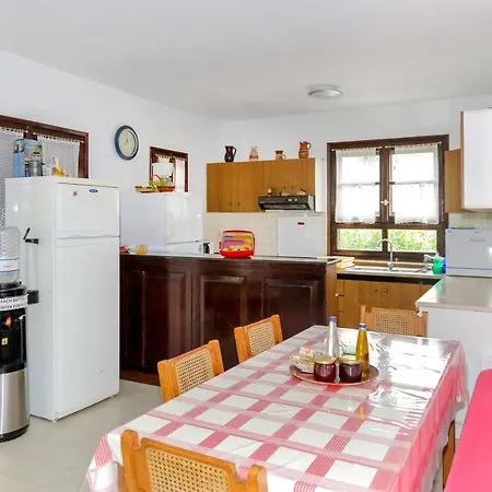 Holiday home House Fany - Traditional House Just In Front Of The Sea Akti Salonikiou