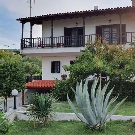 Holiday home House Fany - Traditional House Just In Front Of The Sea Akti Salonikiou